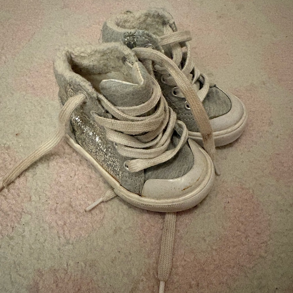 Kids Silver Glitter High-Top Sneakers